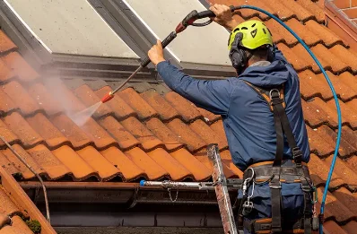 Démoussage et hydrofuge de toiture à Samson